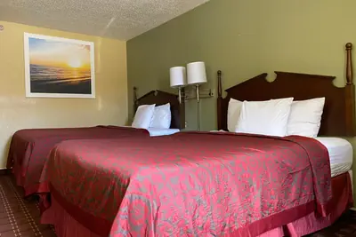 Photo 5 - Days Inn by Wyndham Morton