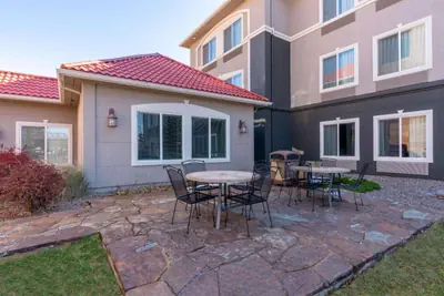 Photo 5 - La Quinta by Wyndham Rifle