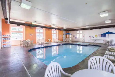 Photo 3 - Motel 6-Huron, OH - Sandusky