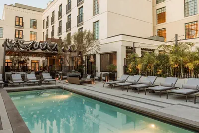 Photo 2 - Kimpton La Peer Hotel West Hollywood by IHG