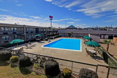 Photo 5 - Ramada by Wyndham Macon
