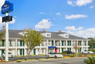 Photo 3 - Baymont by Wyndham Waycross