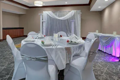 Photo 4 - Holiday Inn Hotel & Suites Lima by IHG