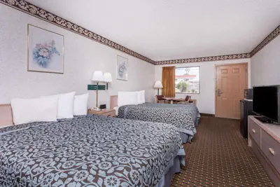 Photo 5 - Days Inn by Wyndham Byron