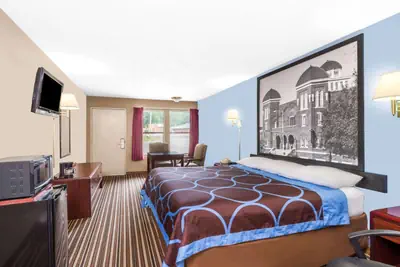 Photo 4 - Super 8 by Wyndham Gadsden AL