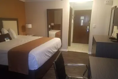 Photo 4 - Baymont by Wyndham Chicago/Alsip