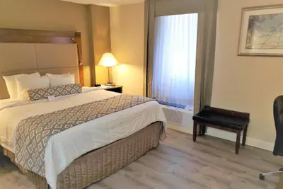 Photo 4 - Clayton Plaza Hotel & Extended Stay