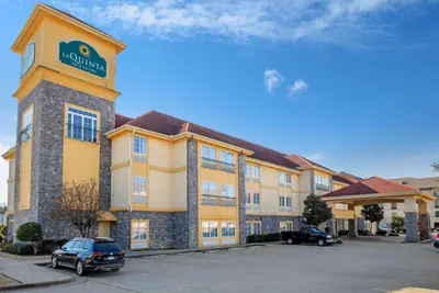 Photo 3 - La Quinta by Wyndham Conway