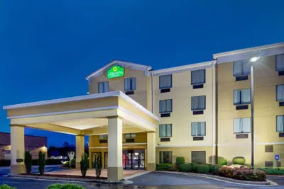 Photo 5 - La Quinta by Wyndham Warner Robins - Robins AFB