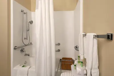 Photo 4 - Holiday Inn Express Hotel and Suites Marysville by IHG