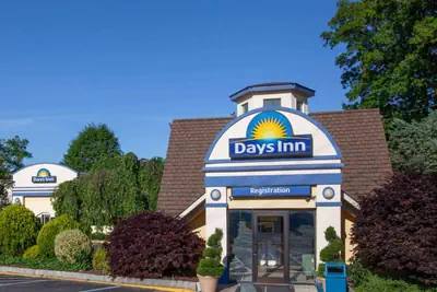 Photo 3 - Days Inn by Wyndham Nanuet / Spring Valley