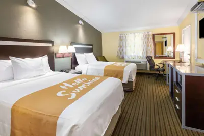 Photo 5 - Days Inn by Wyndham Nanuet / Spring Valley