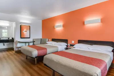 Photo 3 - Motel 6-Youngstown, OH