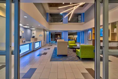 Photo 4 - Holiday Inn Express & Suites - Effingham by IHG