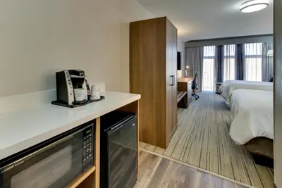 Photo 4 - Holiday Inn Express Hotel & Suites Austell Powder Springs by IHG