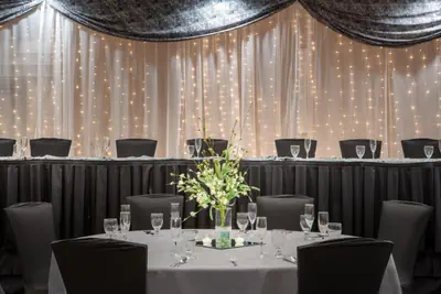Photo 5 - Holiday Inn Hotel & Suites Des Moines-Northwest by IHG