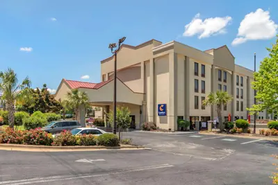 Photo 4 - Comfort Inn & Suites Athens North