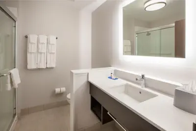 Photo 4 - Holiday Inn Express & Suites - Savannah N - Port Wentworth by IHG