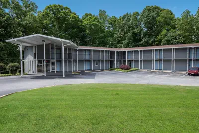 Photo 4 - Rodeway Inn Anderson North - Clemson