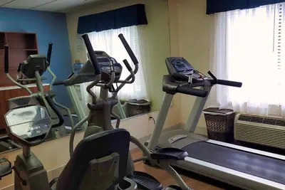 Photo 2 - Holiday Inn Express & Suites Wilson-Downtown by IHG