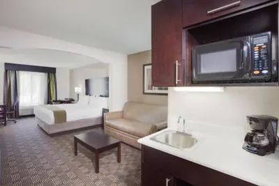 Photo 2 - Holiday Inn Express Hotel & Suites Mebane by IHG