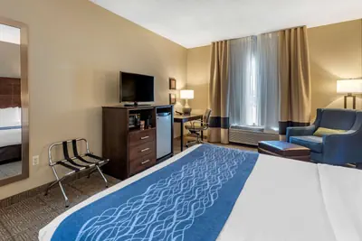 Photo 5 - Comfort Inn & Suites Bryant - Benton