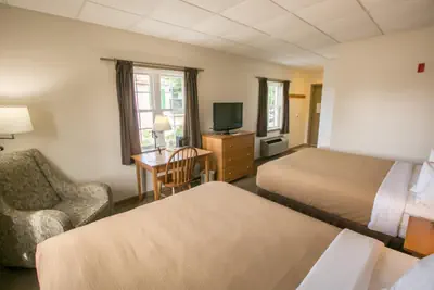 Photo 5 - Lodging on the Square