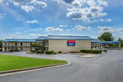 Photo 3 - Econo Lodge Fayetteville I-95