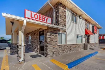 Photo 3 - Econo Lodge Hays I-70