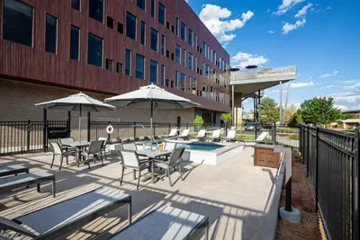 Photo 3 - Hotel Maverick