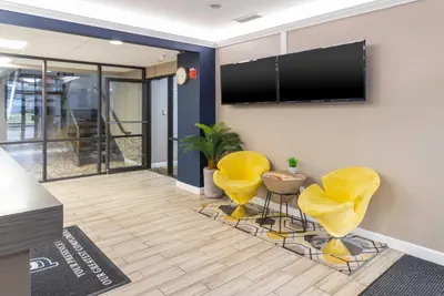 Photo 5 - BridgePointe Inn & Suites by BPhotels, Council Bluffs, Omaha Area