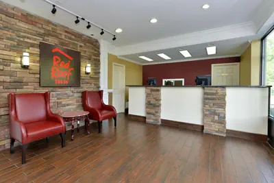 Photo 5 - Red Roof Inn Dalton