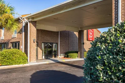 Photo 3 - Red Roof Inn Hardeeville