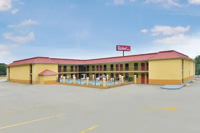 Photo 3 - Red Roof Inn Cartersville-Emerson-LakePoint North