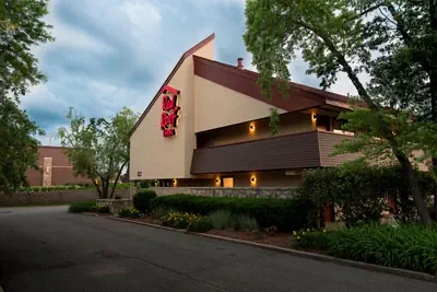 Photo 5 - Red Roof Inn Rockford East - Casino District
