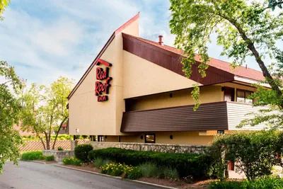 Photo 3 - Red Roof Inn Rockford East - Casino District