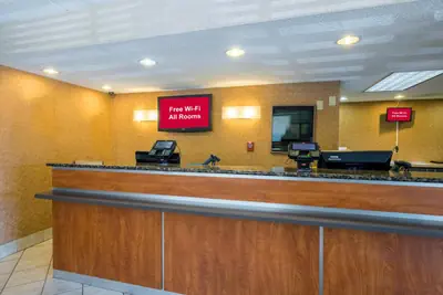 Photo 4 - Red Roof Inn Parsippany