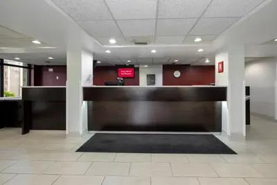Photo 4 - Red Roof Inn Gadsden