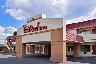 Photo 2 - Red Roof Inn Marietta