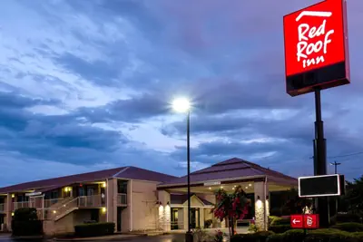 Photo 2 - Red Roof Inn Gadsden