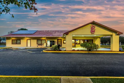 Photo 3 - Red Roof Inn Sylacauga