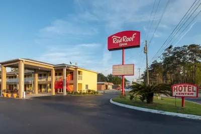 Photo 3 - Red Roof Inn Valdosta - University