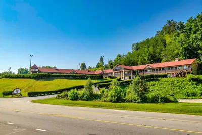 Photo 4 - Quality Inn