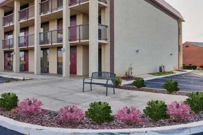 Photo 3 - Red Roof Inn PLUS+ Huntsville – Madison
