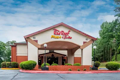 Photo 2 - Red Roof Inn PLUS+ & Suites Opelika