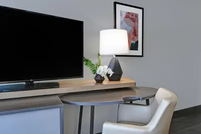 Photo 3 - Holiday Inn Philadelphia-Cherry Hill by IHG
