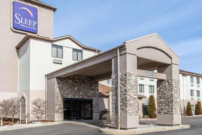 Photo 4 - Sleep Inn & Suites Near I-90 and Ashtabula