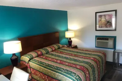 Photo 3 - The Georgetown Inn