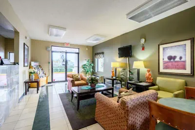 Photo 2 - Econo Lodge Athens I-65