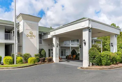 Photo 3 - Quality Inn Fayetteville Near Historic Downtown Square